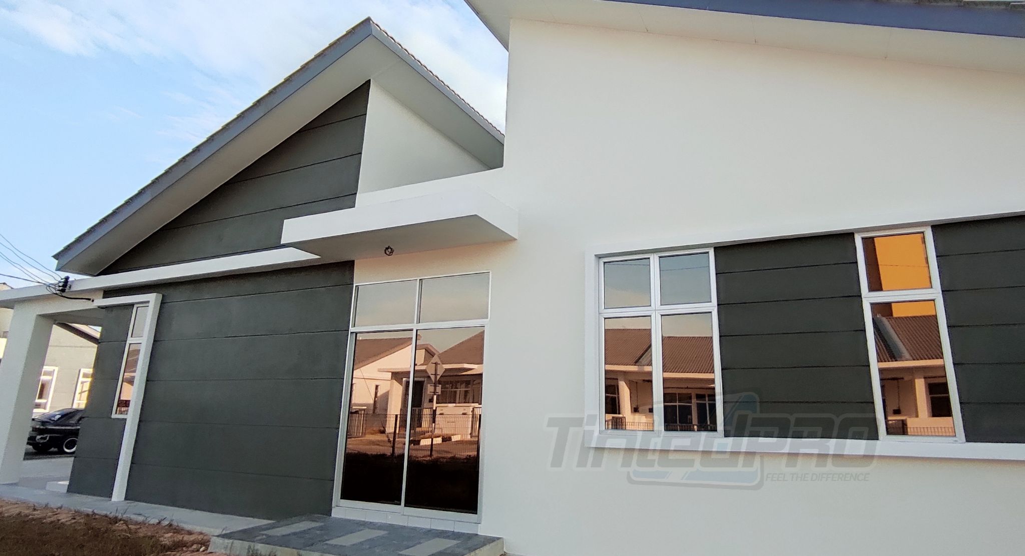 KERIAN PUTRA, PARIT BUNTAR